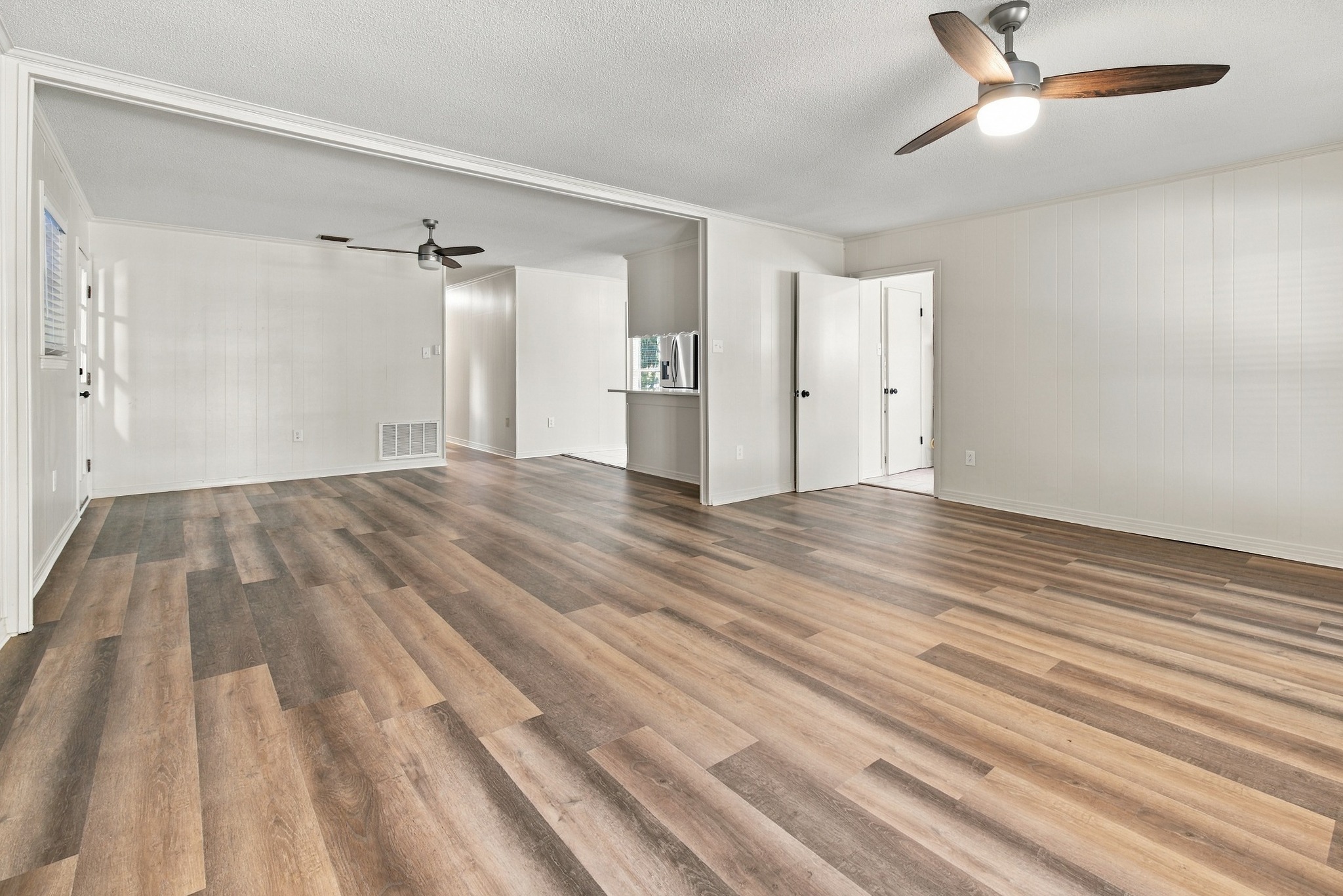 Empty living room before virtual staging